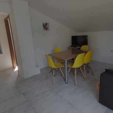 Apartman Tea Karlobag Luaran gambar