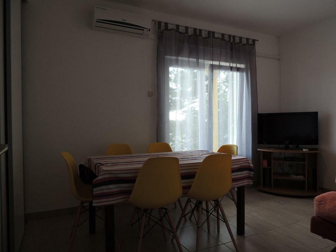 Apartman Tea Karlobag Luaran gambar