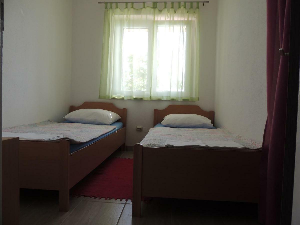 Apartman Tea Karlobag Luaran gambar
